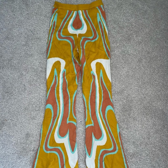 Nasty gal groovy flared pants🦋 - Picture 4 of 5